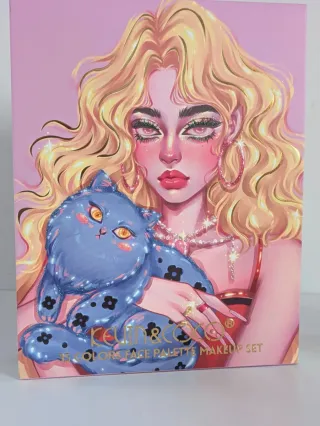 Paleta de sombras y delineadores