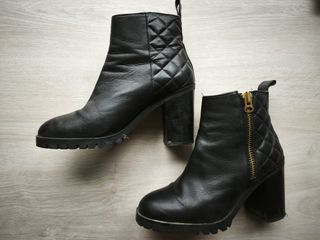 Botines Bimba y Lola Talla 38 Negros