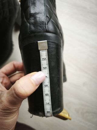 Botines Bimba y Lola Talla 38 Negros