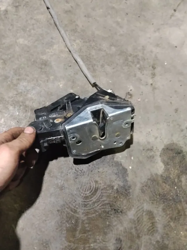 Cerradura BMW E46 Puerta Conductor