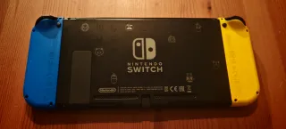 Nintendo Switch Blu e Giallo