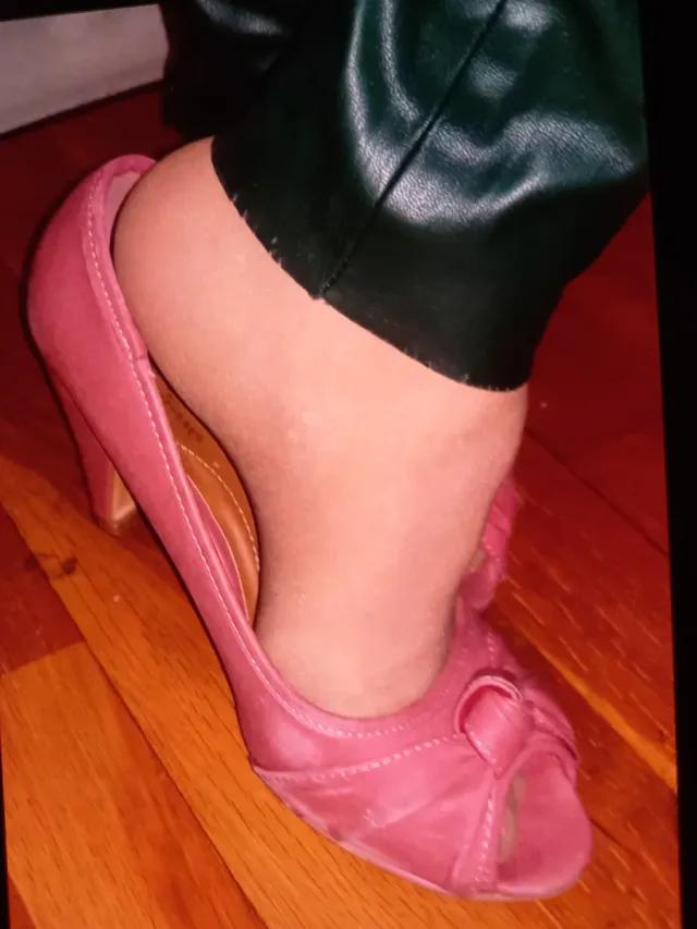 Tacchi rosa taglia 38 usati