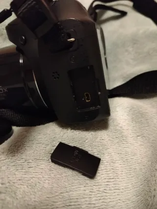 Fotocamera Sony mod. Dsc-h200