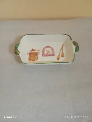 Piccolo vassoio in ceramica