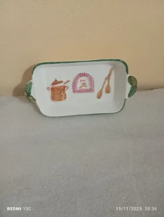 Piccolo vassoio in ceramica