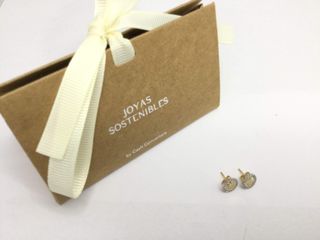 pendientes oro 18k con piedra