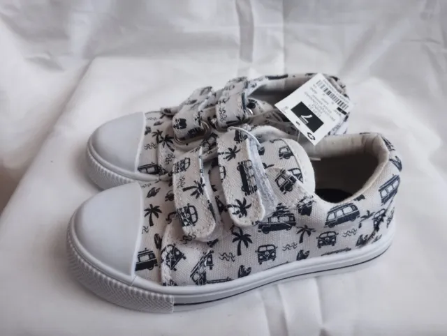 Zapatillas niño Talla 24 nuevas