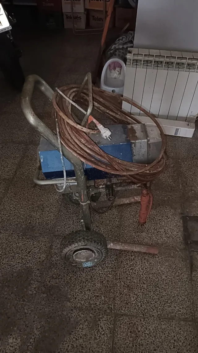 Compresor de pintura con ruedas