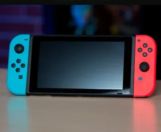 Nintendo Switch Blu e Rosso
