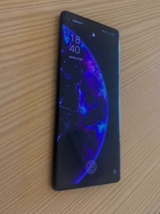 Oppo Find X3 Neo in buone condizioni