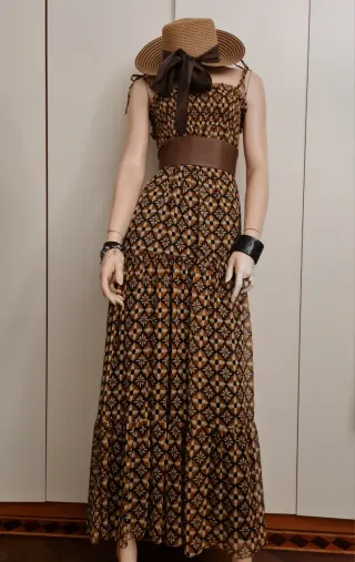 Abito lungo fantasia geometrica