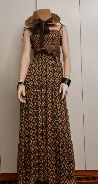 Abito lungo fantasia geometrica