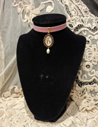 Collar Camafeo Inicial Dorado