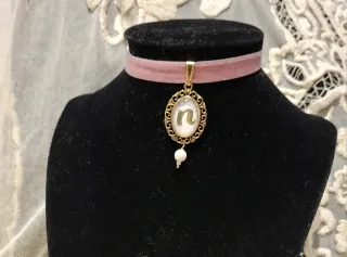 Collar Camafeo Inicial Dorado