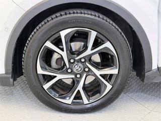TOYOTA Toyota C-HR 5P Advance 180H e-CVT
