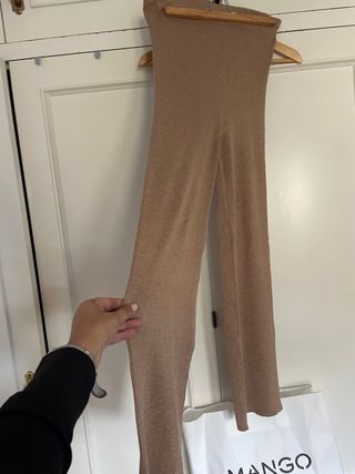 Pantalón camel punto canalé