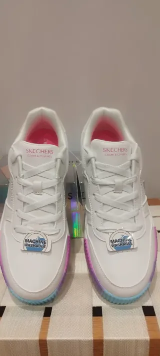 Nuove scarpe da ginnastica Skechers Street bianche