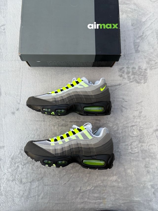 Nike Air Max 95 “Neon”
