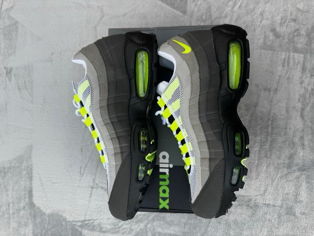 Nike Air Max 95 “Neon”