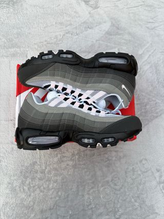 Nike Air Max 95 pink foam