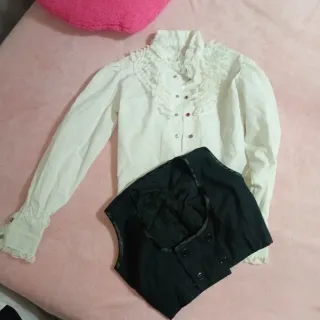 Blusa Flamenco Blanca y Chaleco Negro