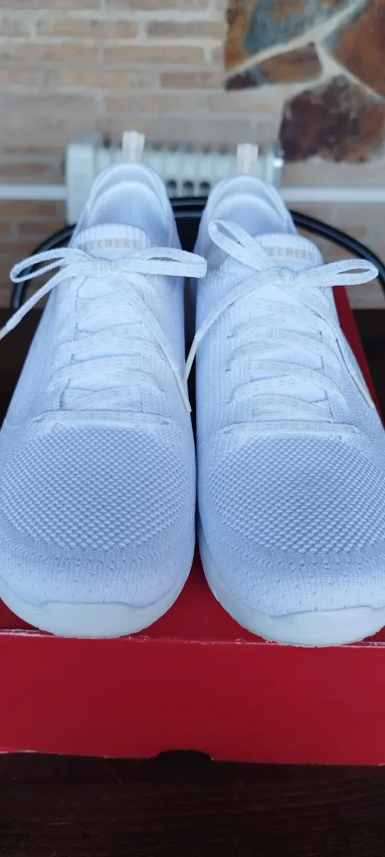 Skechers Blancas Nuevas