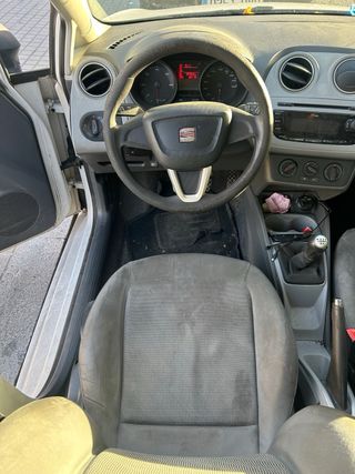 Limpieza de Coches (INT/EXT) a Domicilio BCN +30km