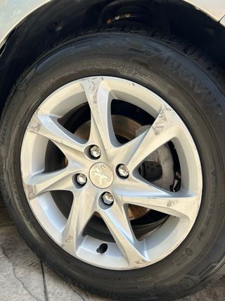 Limpieza de Coches (INT/EXT) a Domicilio BCN +30km