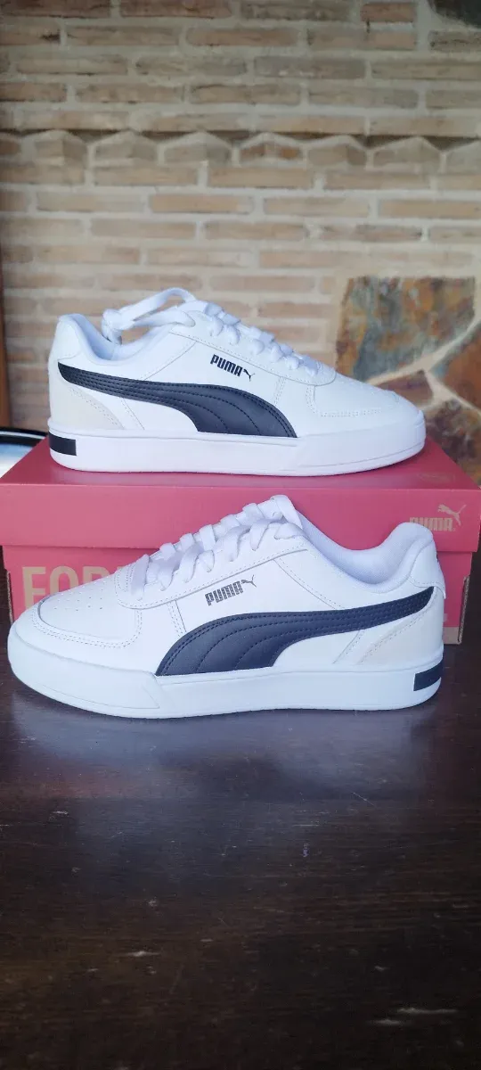 Zapatillas Puma Blancas y Negras Nuevas