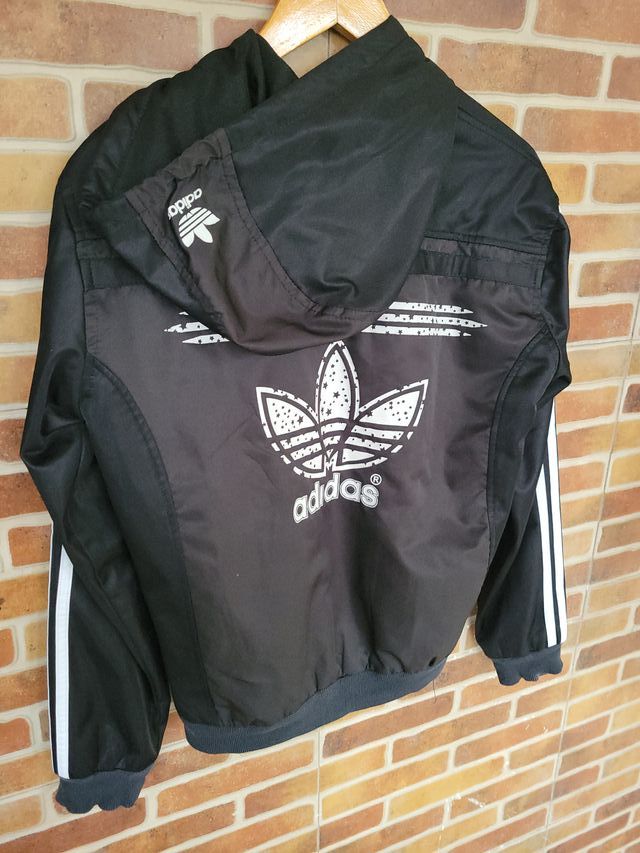 Sudadera Adidas con capucha negra Talla S