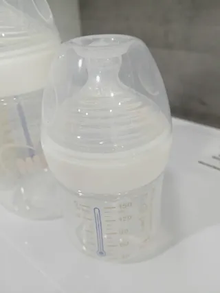 Set 2 Biberon NUK + 7 tettarelle