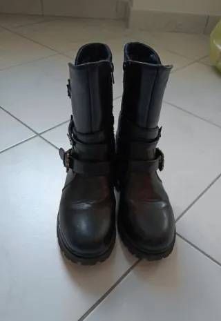 Stivaletti neri bambina n. 33