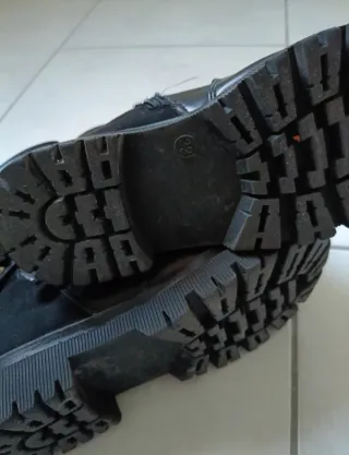 Stivaletti neri bambina n. 33