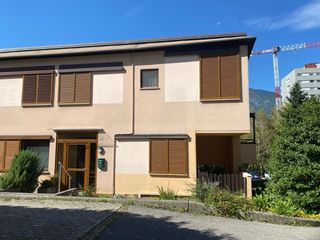 Casa a schiera con giardino e terrazzo