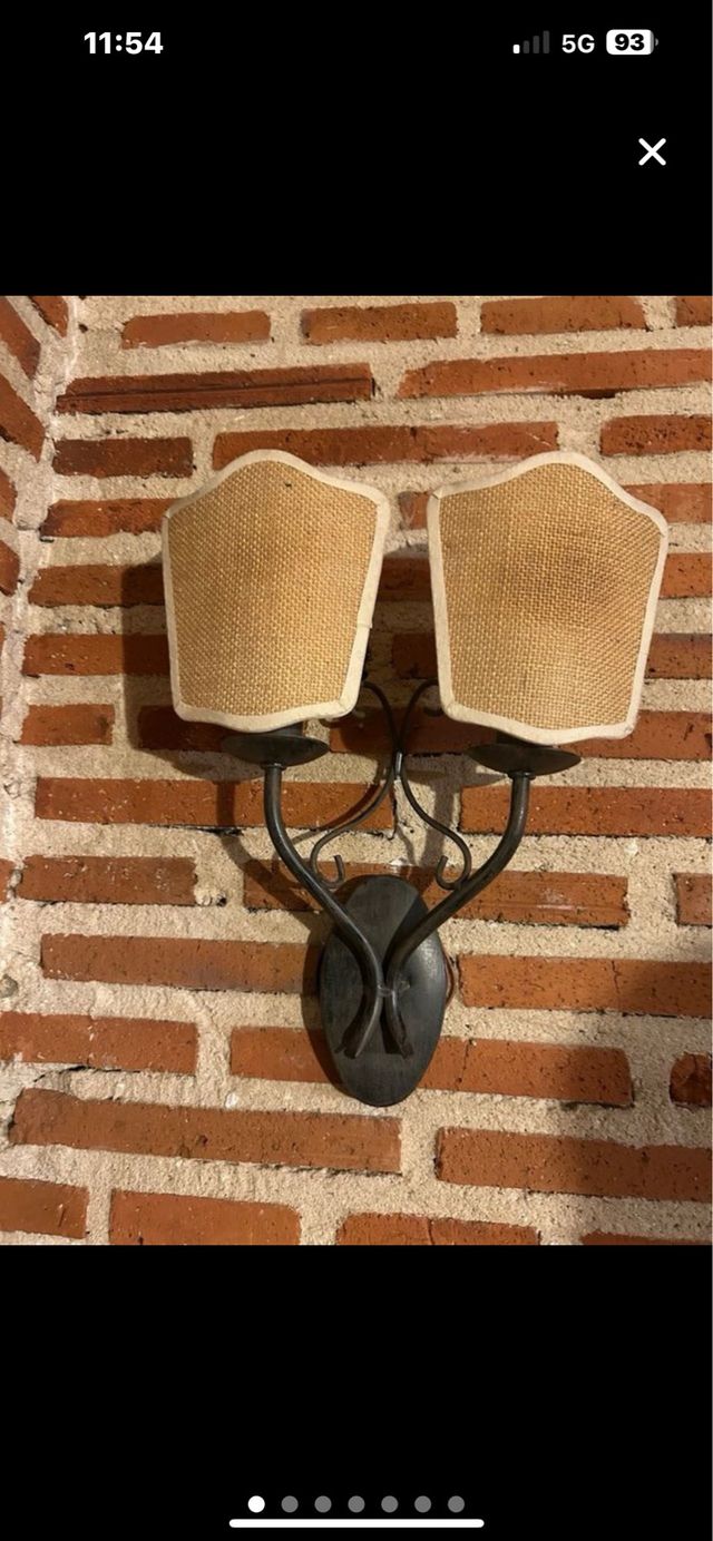 Applique da parete a doppia tela e metallo