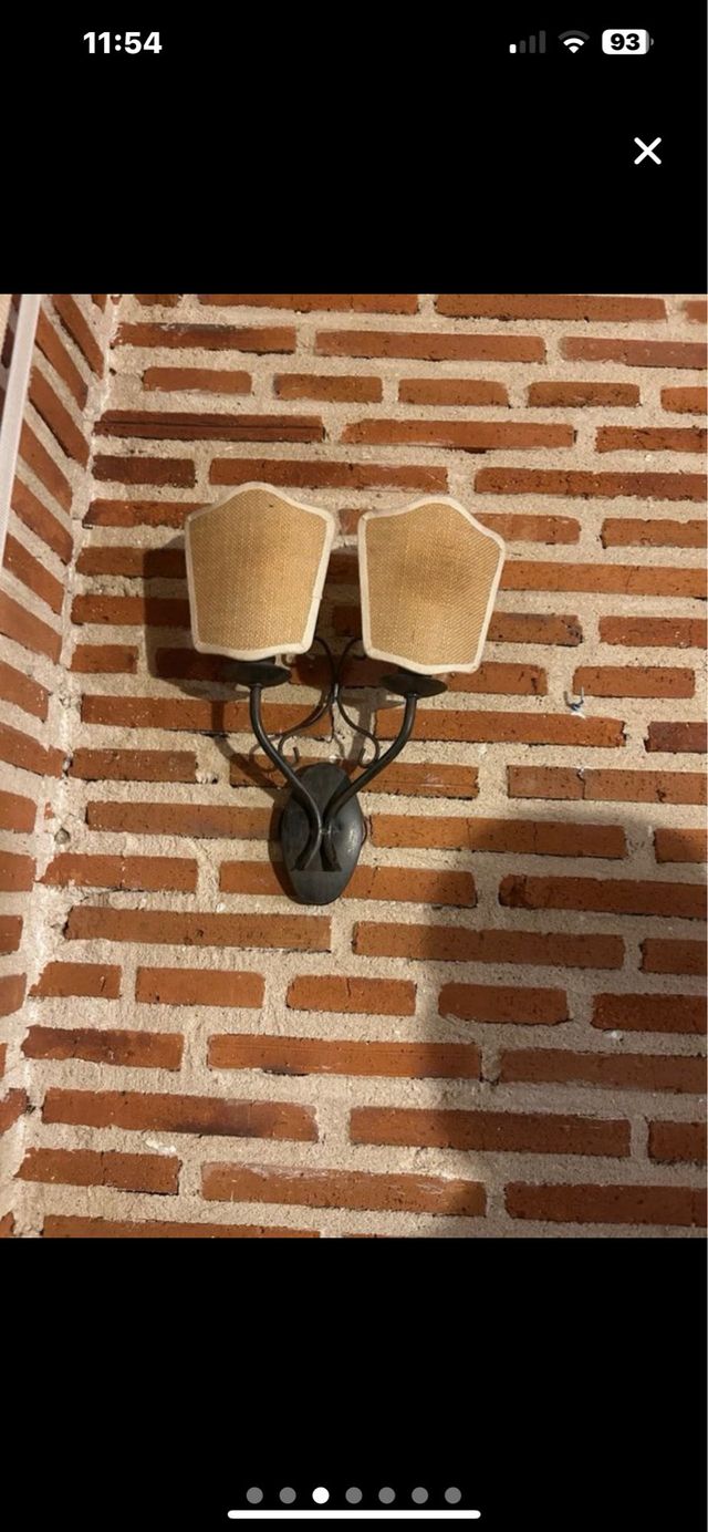 Applique da parete a doppia tela e metallo