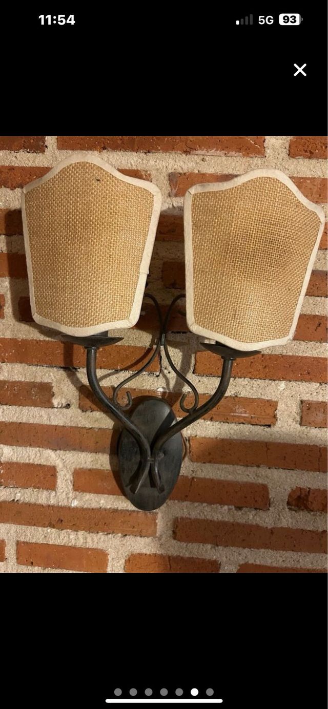 Applique da parete a doppia tela e metallo