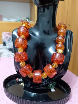 Collana ambra sintetica arancione