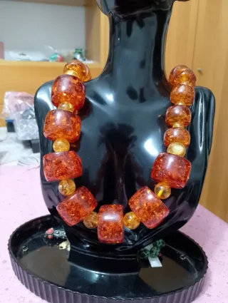 Collana ambra sintetica arancione