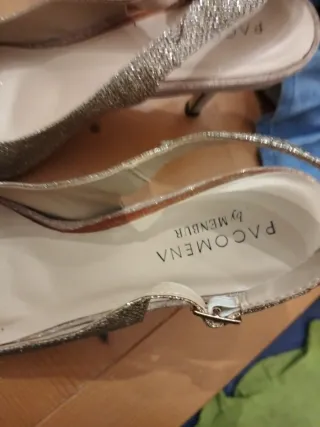 Sandali dorati Pacomena by Menbur