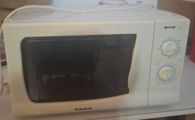 Microondas Taurus Speedy 21 l con grill