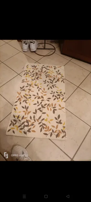Tappeto con motivo floreale nuovo