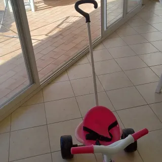 Triciclo rosa para niña