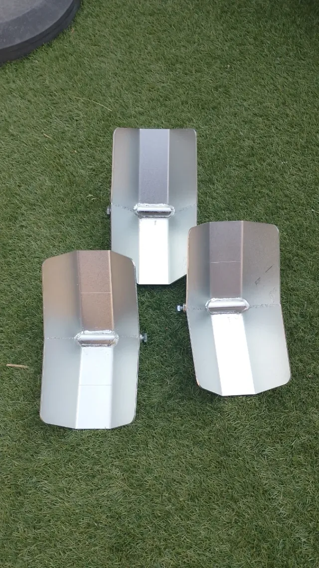 3 Balancines para remolque de moto