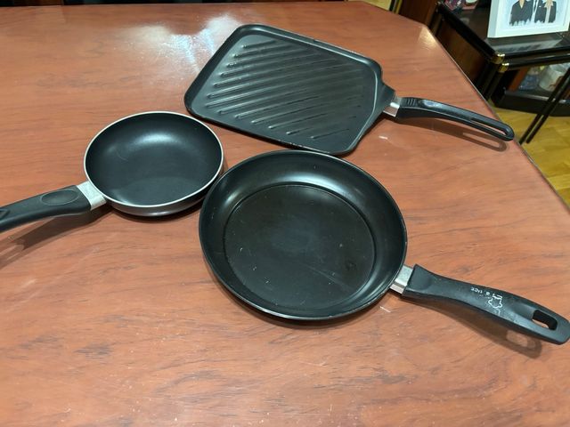 Lote 3 sartenes: asador y 2 más