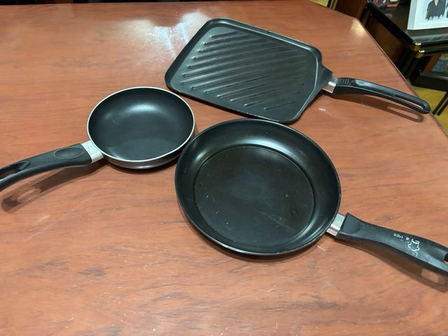 Lote 3 sartenes: asador y 2 más