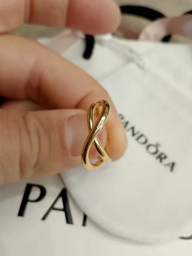 Anello Pandora Infinito Sinuoso Oro