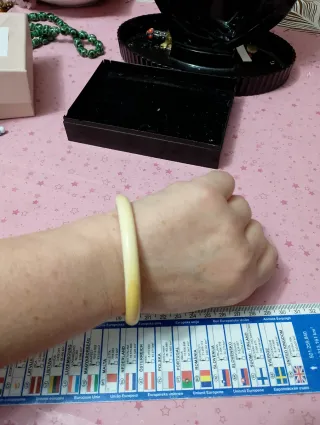 Bracciale in materiale nobile