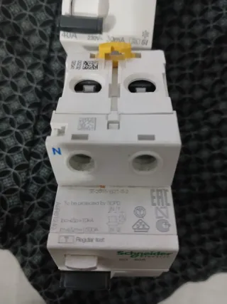 Interruptor Diferencial Schneider 40A