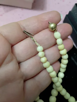 Collana in materiale nobile